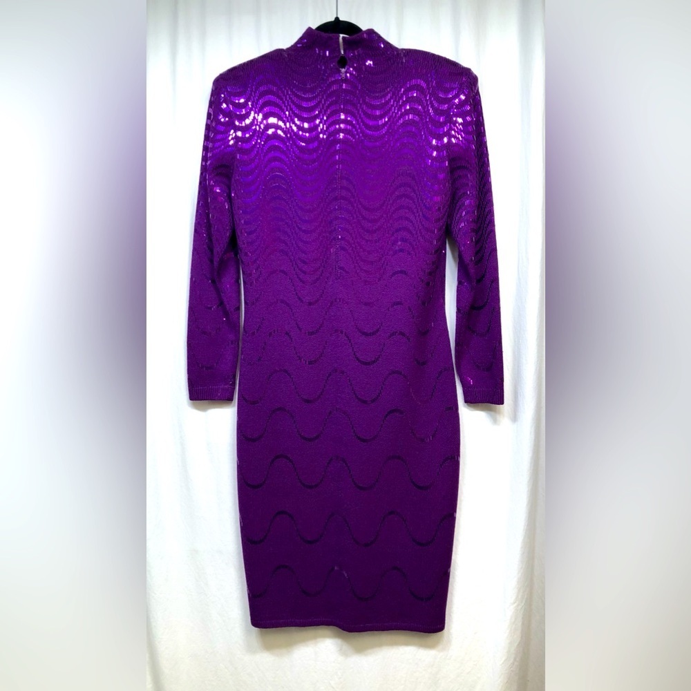 St. John Purple Knit Wave-Pattern Midi Dress - Picture 15 of 16
